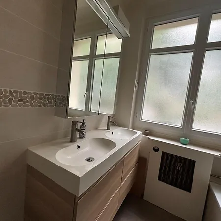 15eme - Majordome A Disposition *
